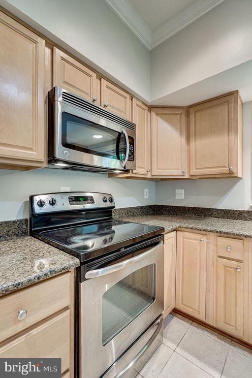 1168 TAJI COURT