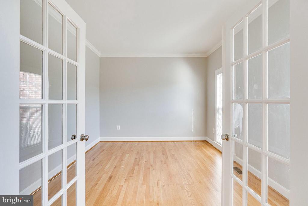 1168 TAJI COURT