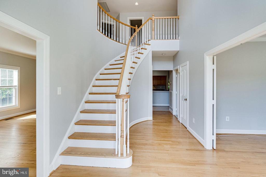 1168 TAJI COURT