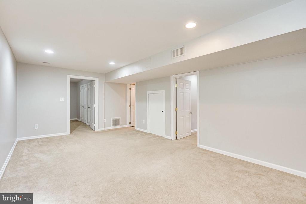 1168 TAJI COURT