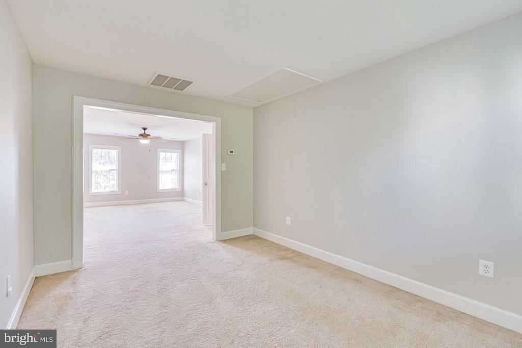 1168 TAJI COURT