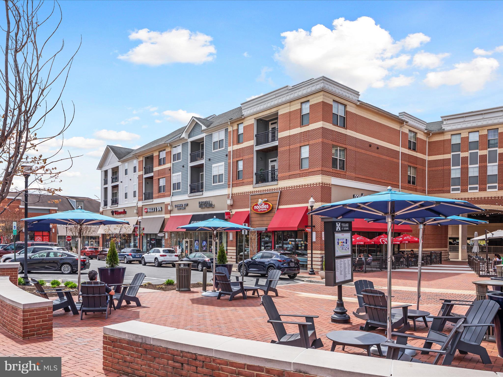 1002 RIBBON LIMESTONE TERRACE SE