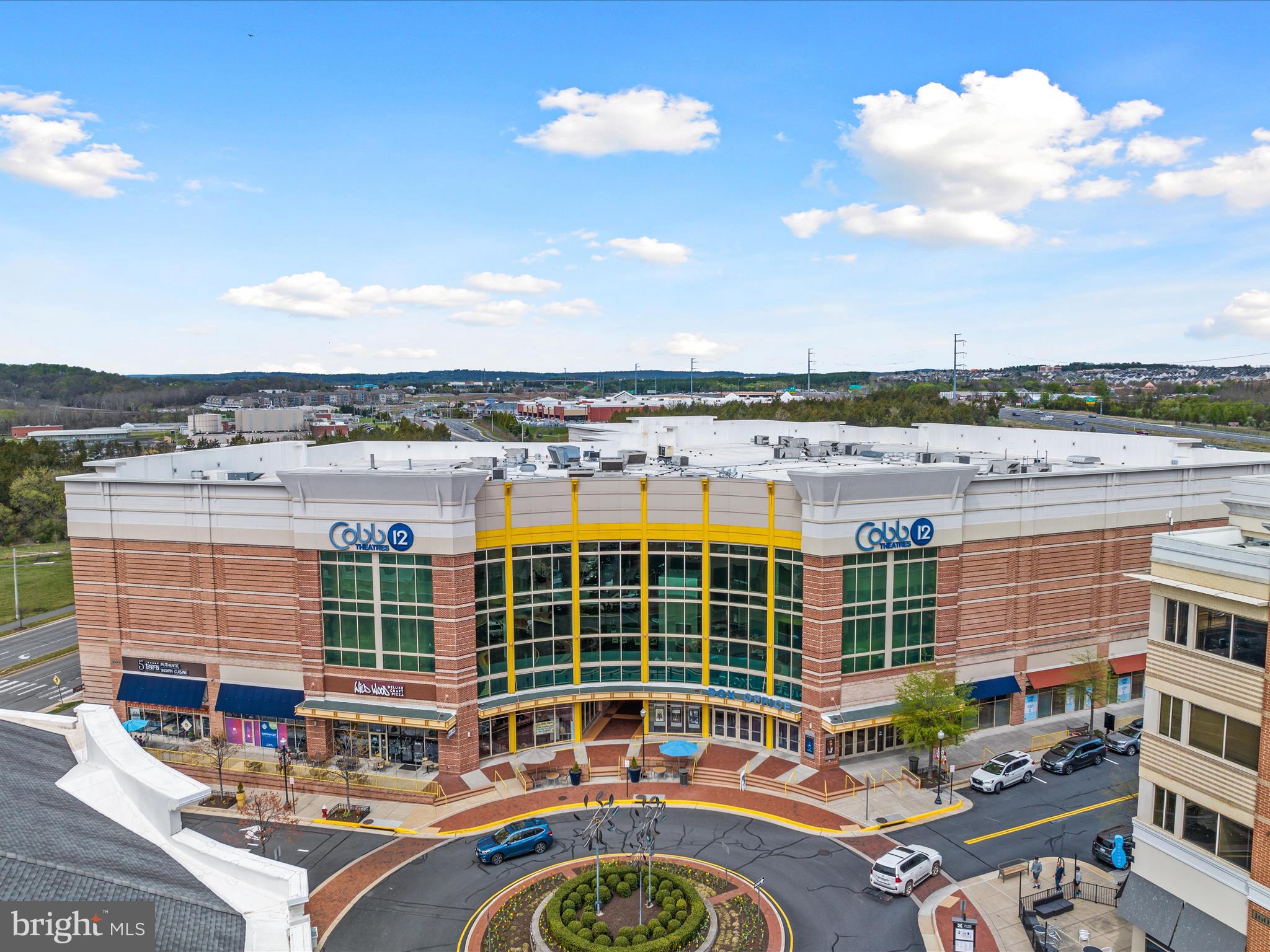 1002 RIBBON LIMESTONE TERRACE SE