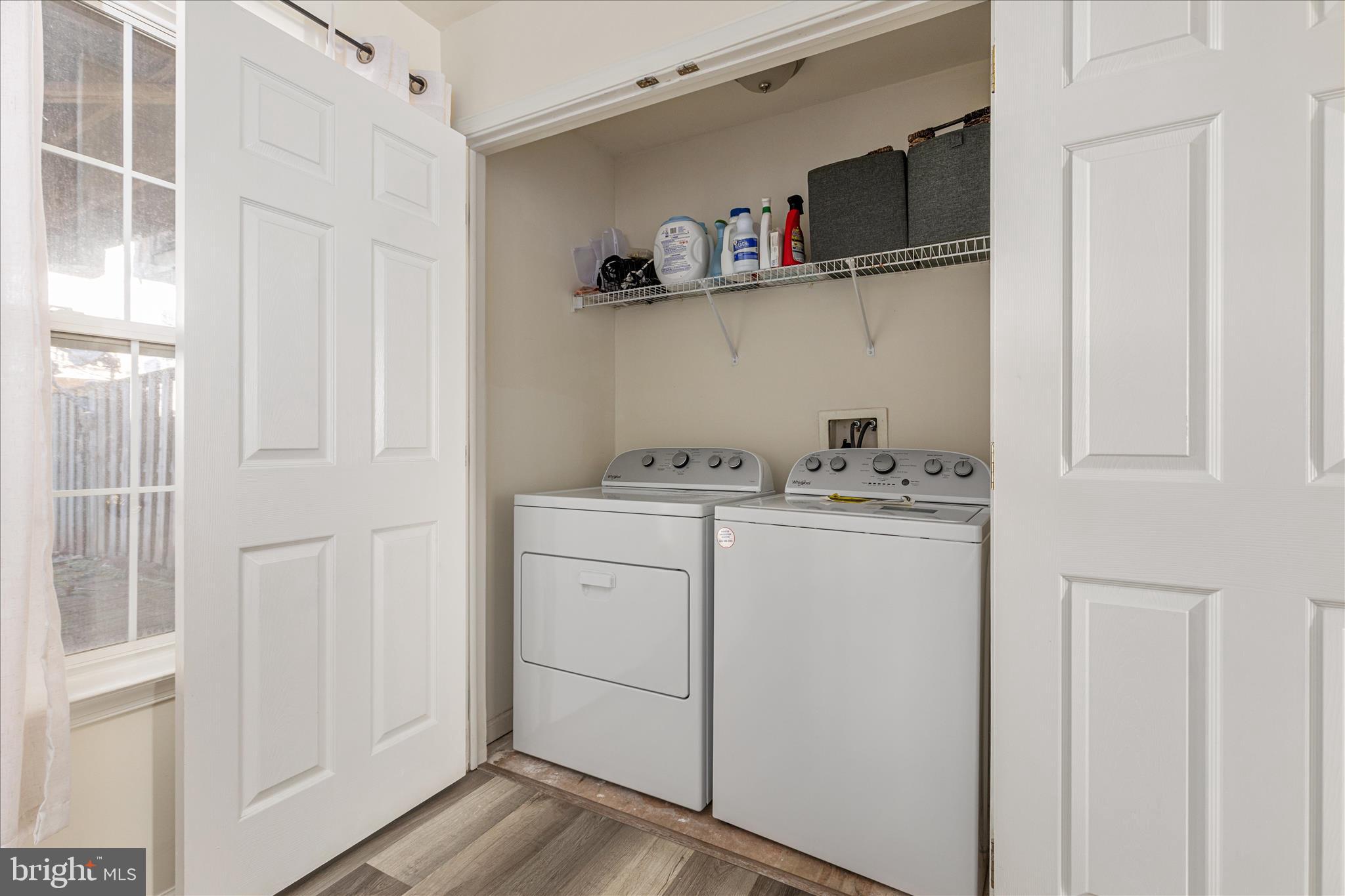 21491 RUSTY BLACKHAW SQUARE