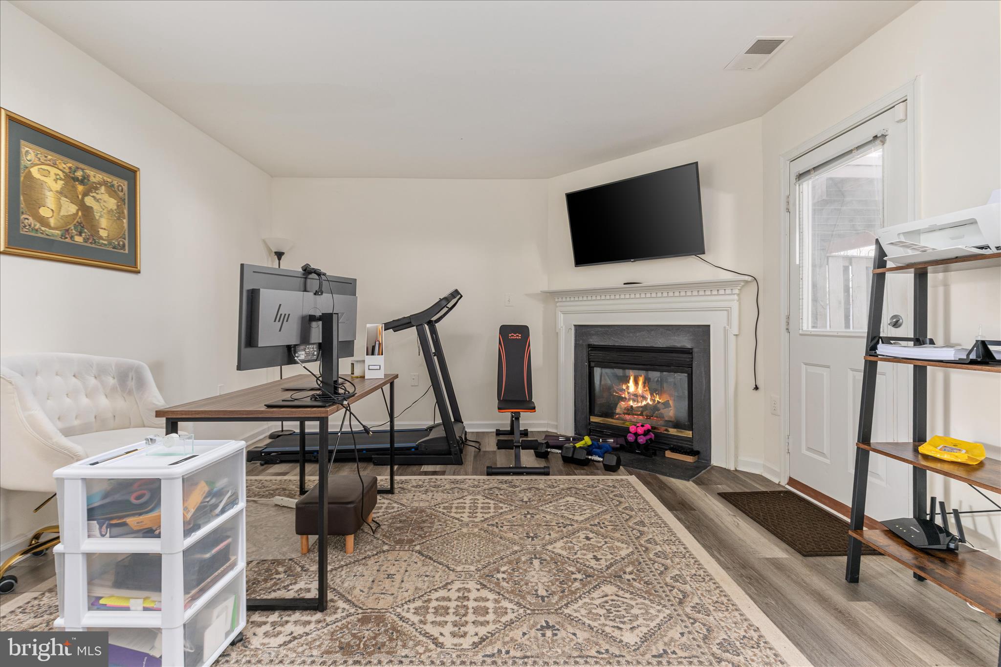 21491 RUSTY BLACKHAW SQUARE