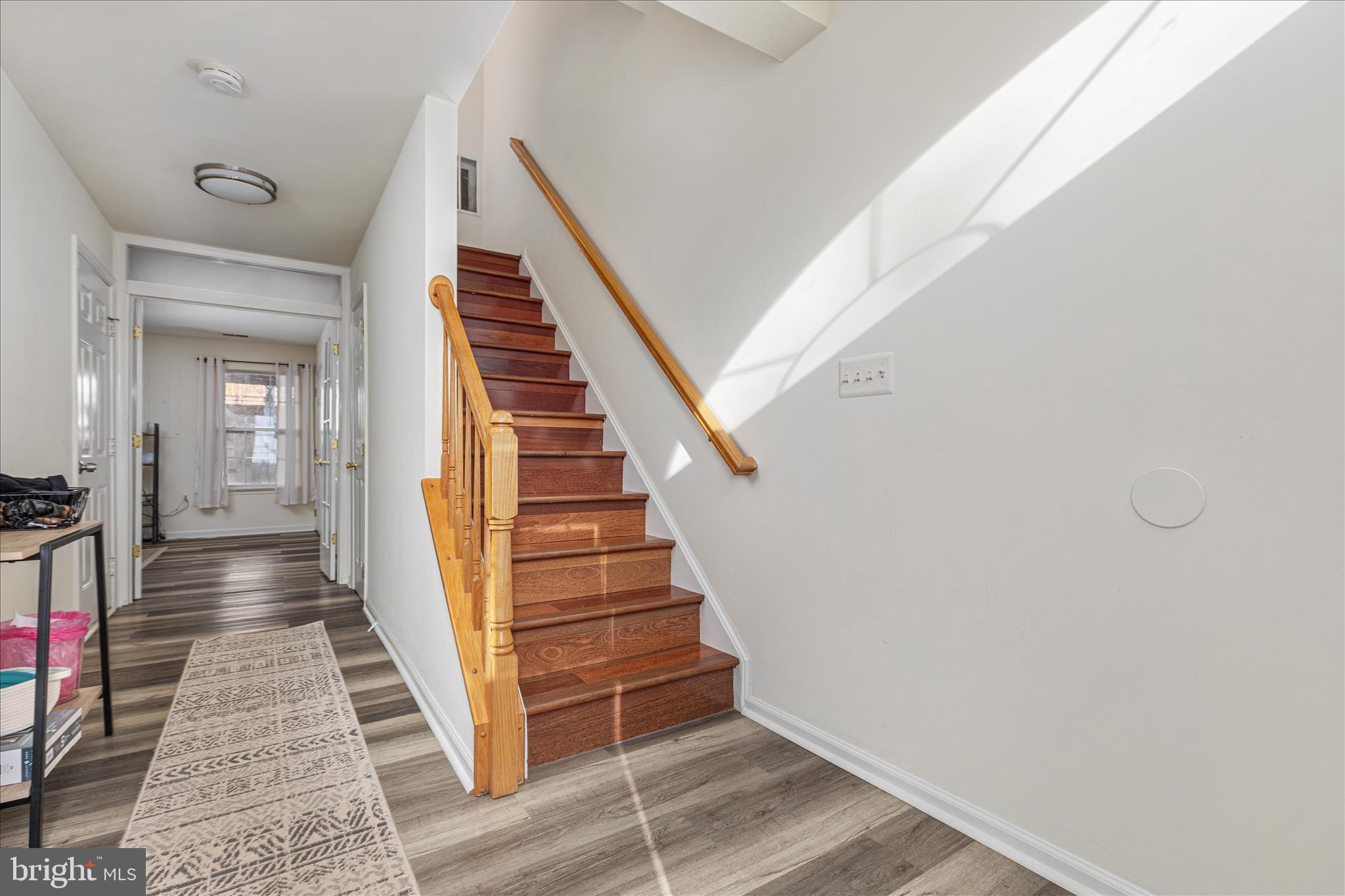 21491 RUSTY BLACKHAW SQUARE