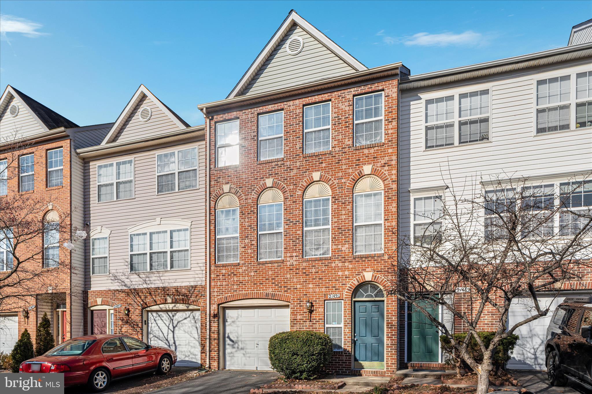 21491 RUSTY BLACKHAW SQUARE