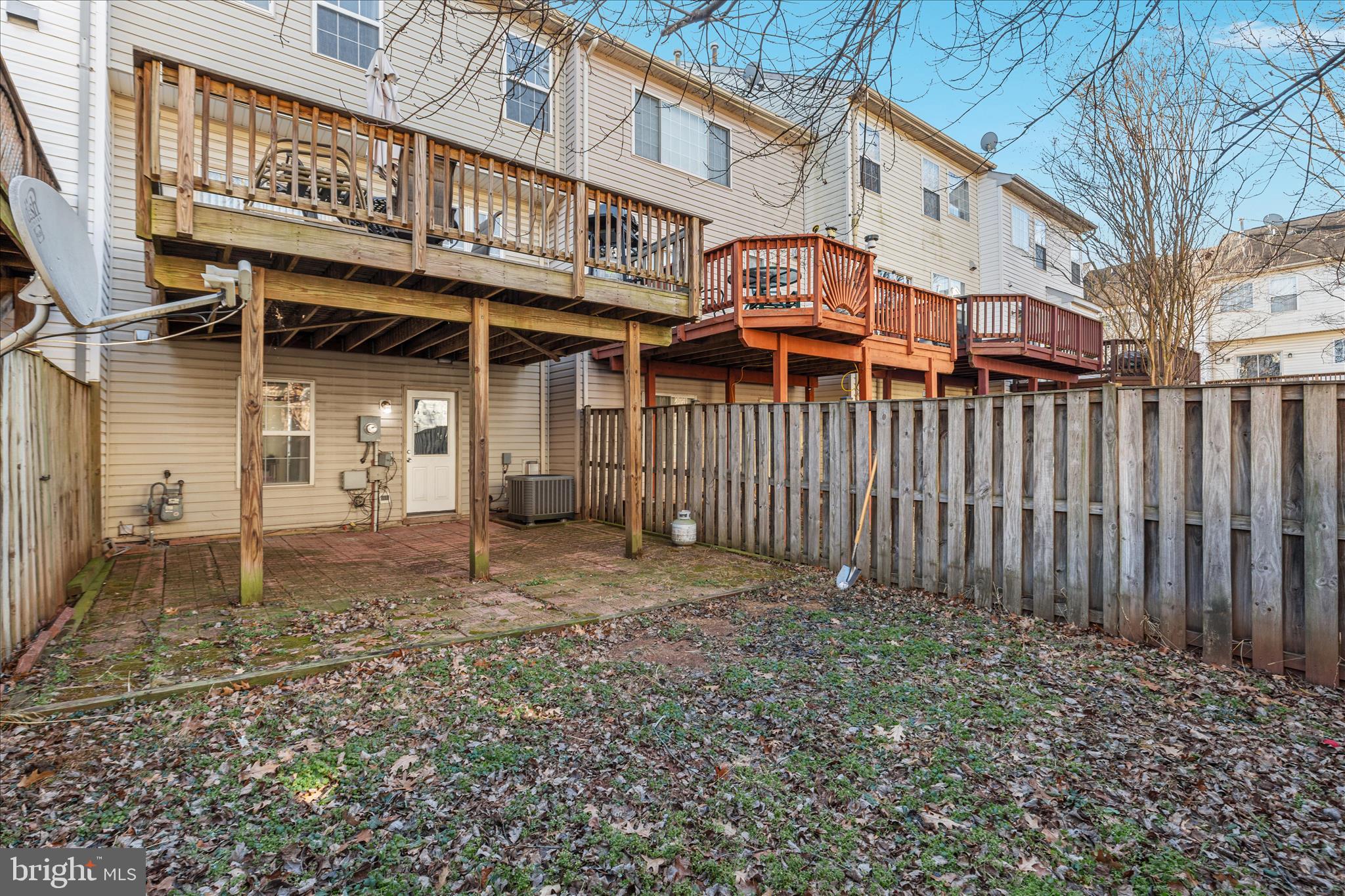 21491 RUSTY BLACKHAW SQUARE