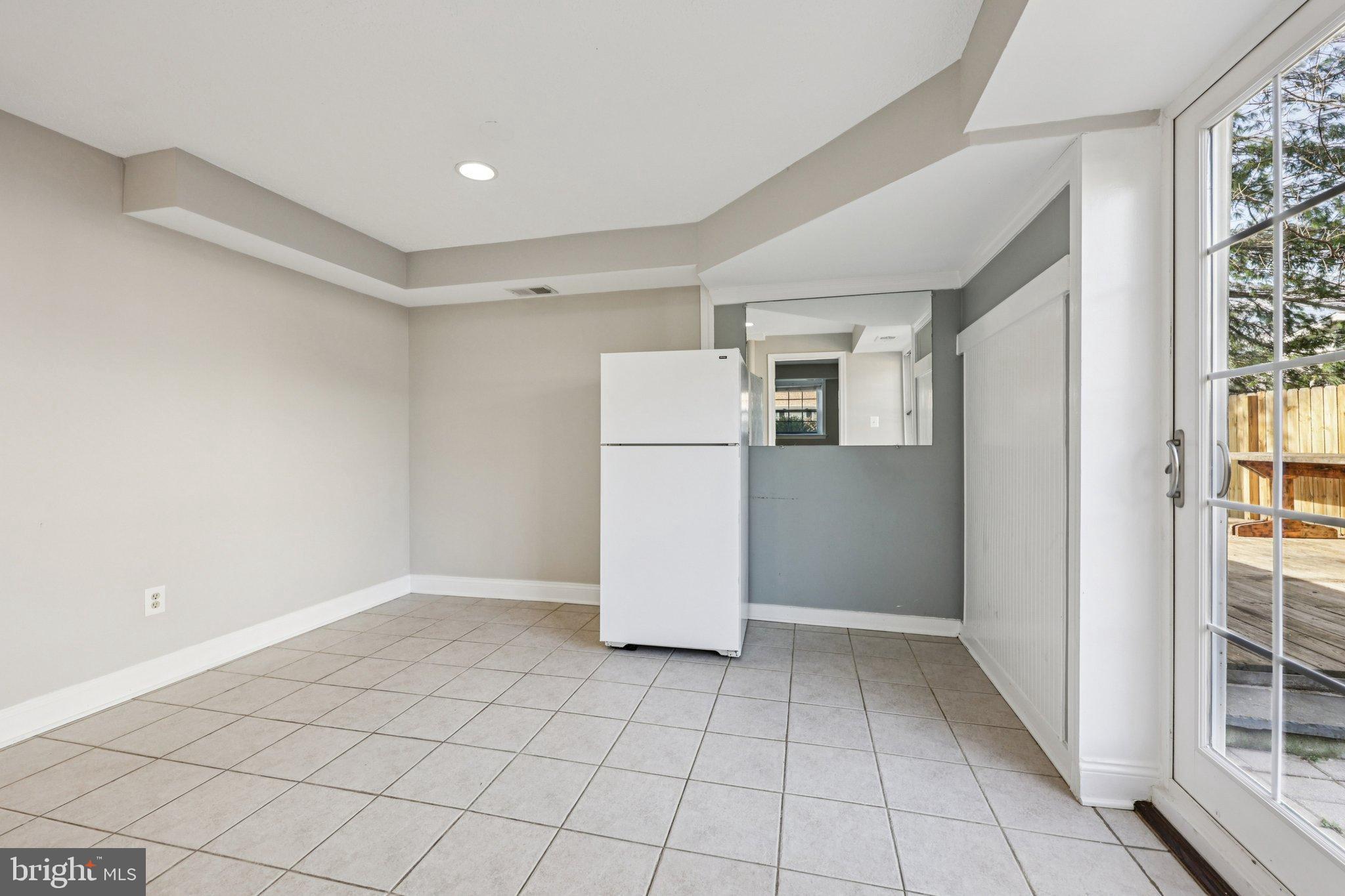 546 ROCKBRIDGE DRIVE SE