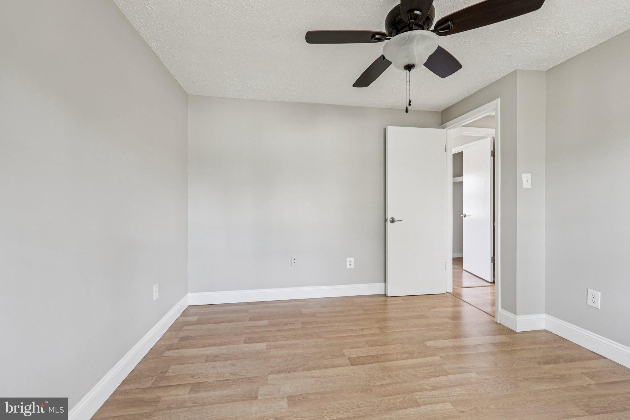 546 ROCKBRIDGE DRIVE SE