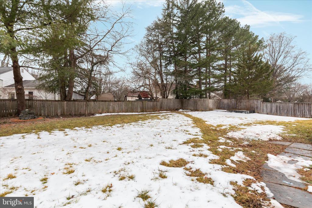 11815 BROCKMAN LANE