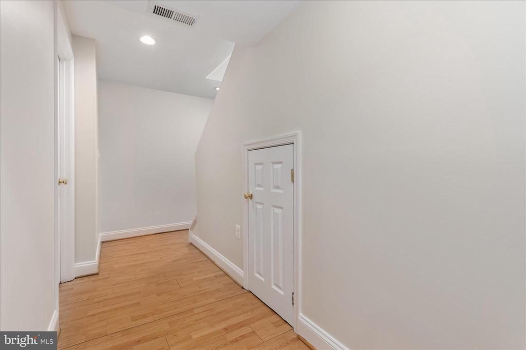 11815 BROCKMAN LANE