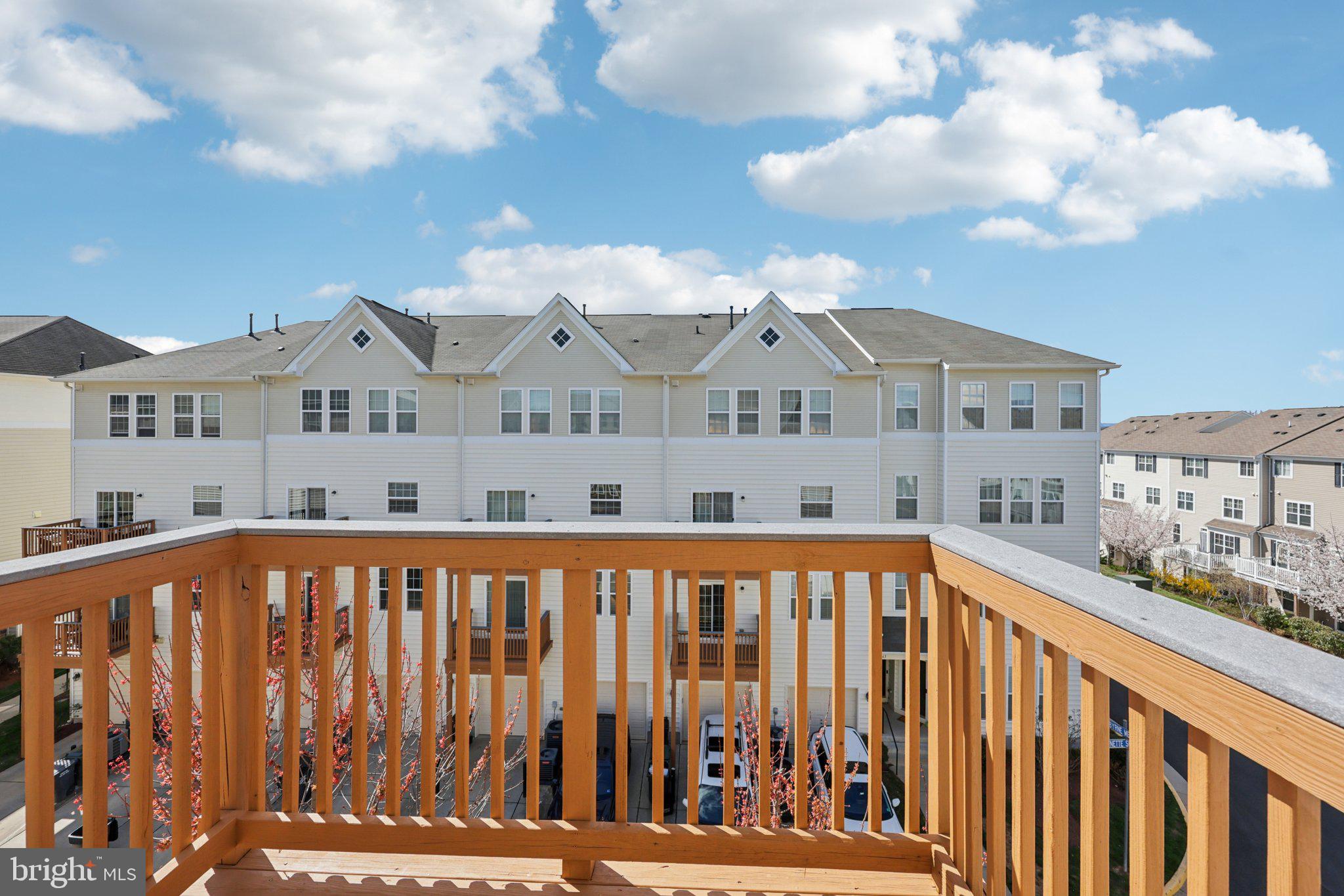 24628 BYRNE MEADOW SQUARE 303