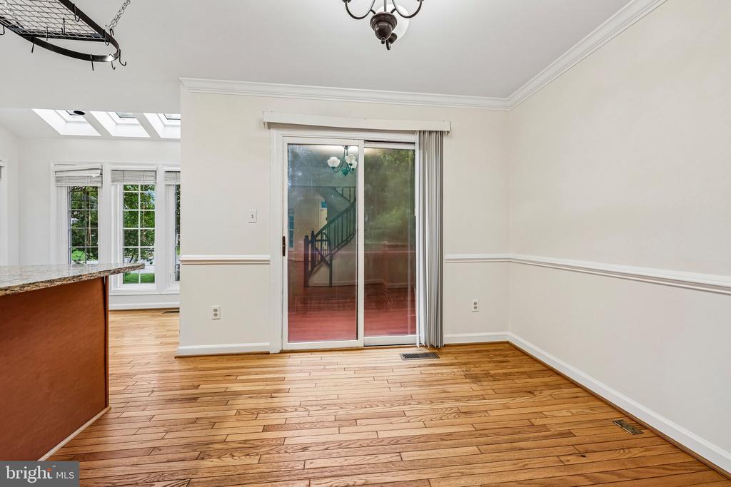 21208 HEDGEROW TERRACE