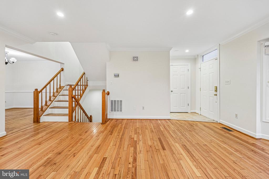 21208 HEDGEROW TERRACE