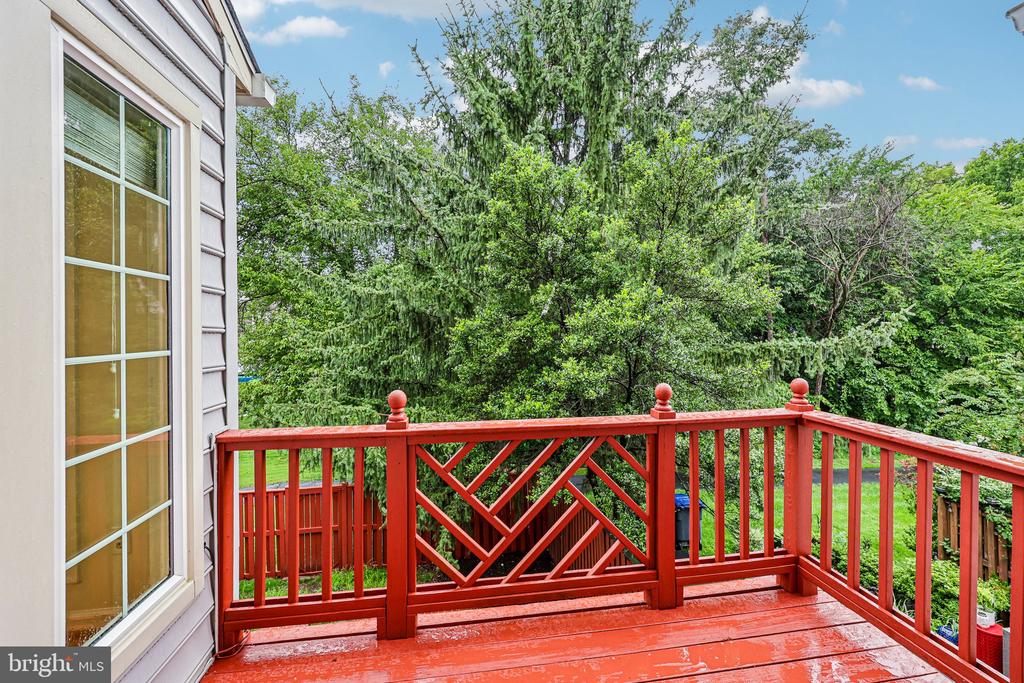 21208 HEDGEROW TERRACE