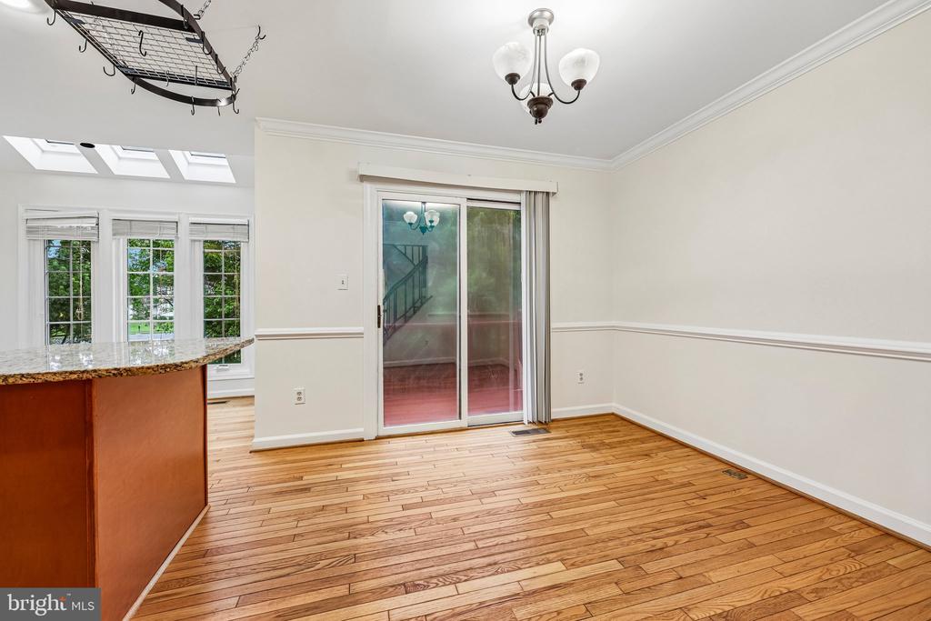 21208 HEDGEROW TERRACE