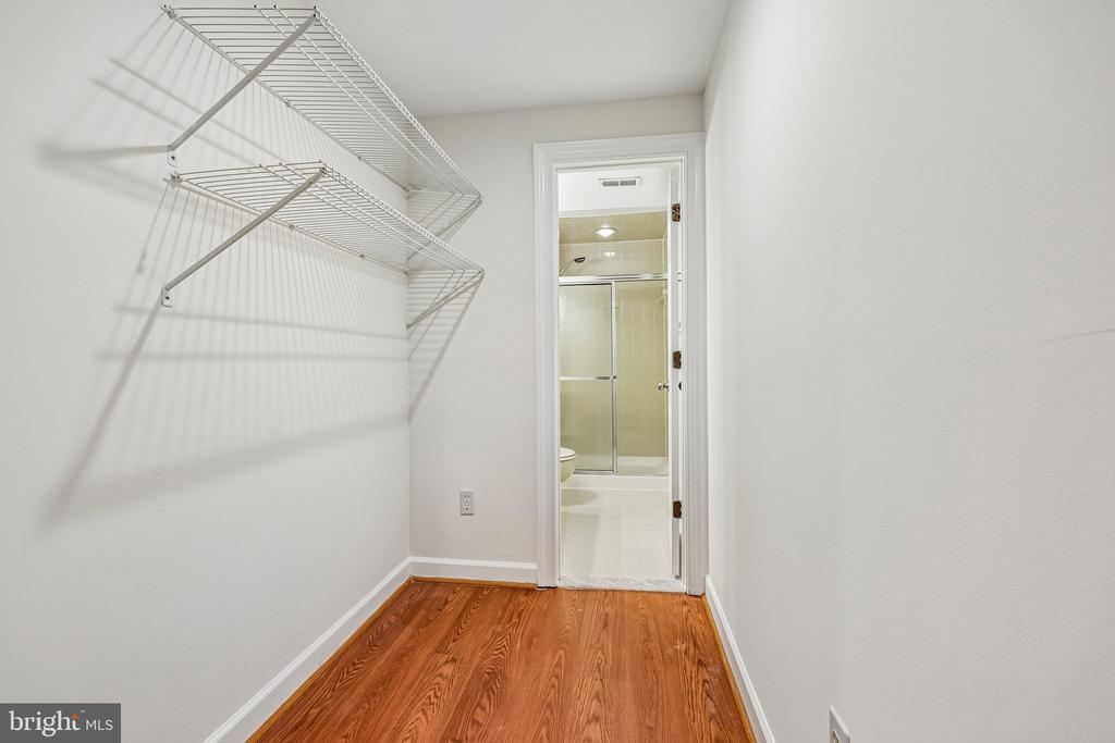 21208 HEDGEROW TERRACE