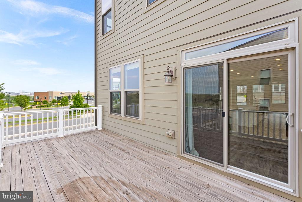9804 BUCHANAN LOOP