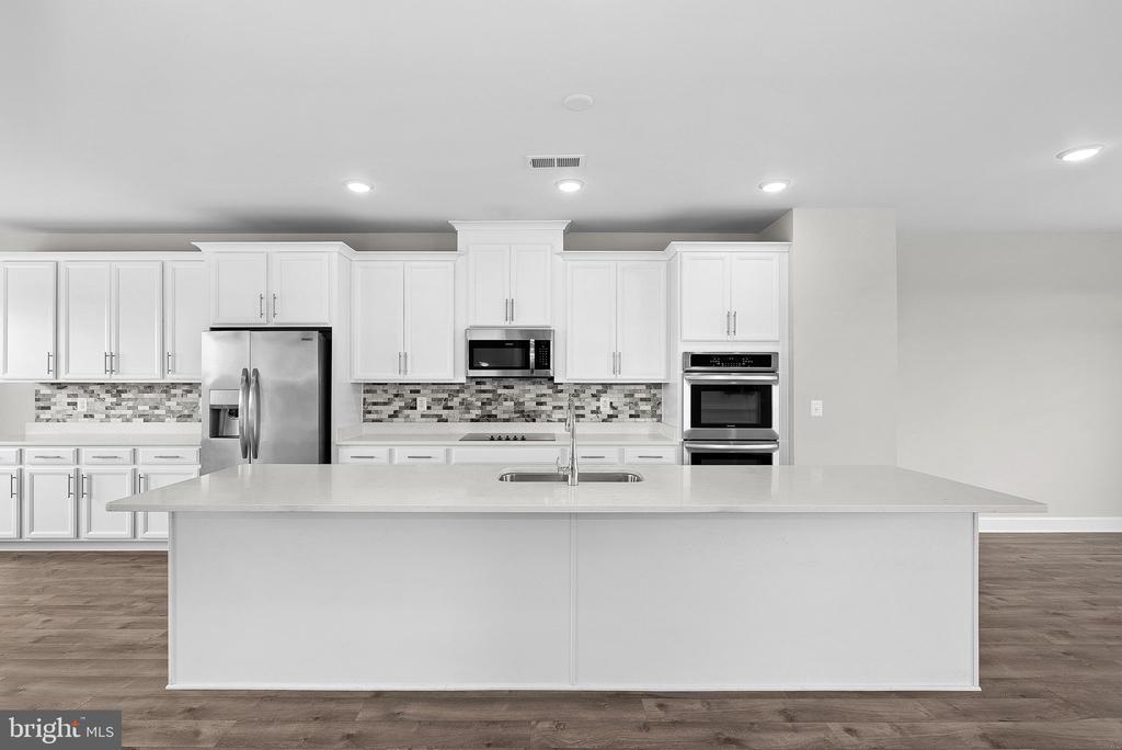 9804 BUCHANAN LOOP