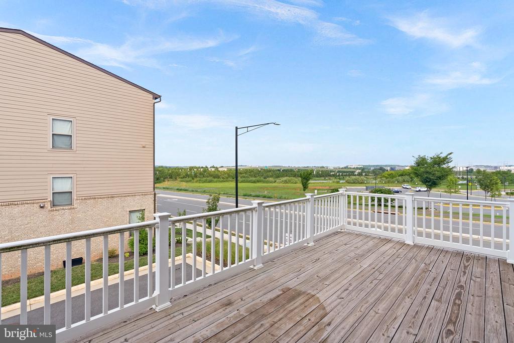 9804 BUCHANAN LOOP