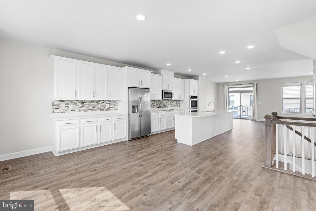 9804 BUCHANAN LOOP