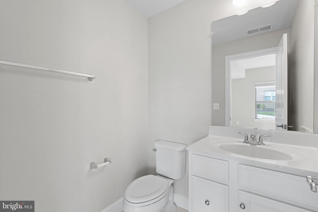 9804 BUCHANAN LOOP