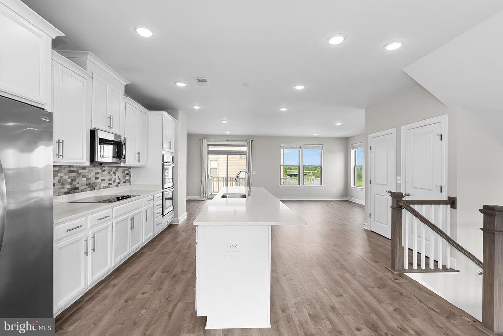 9804 BUCHANAN LOOP