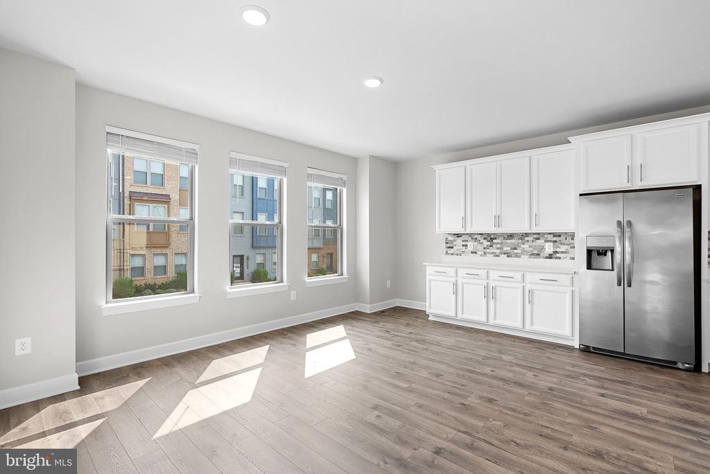 9804 BUCHANAN LOOP