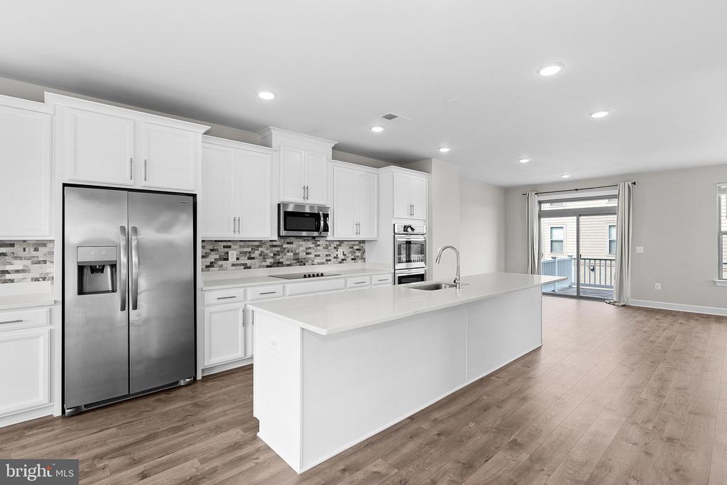 9804 BUCHANAN LOOP