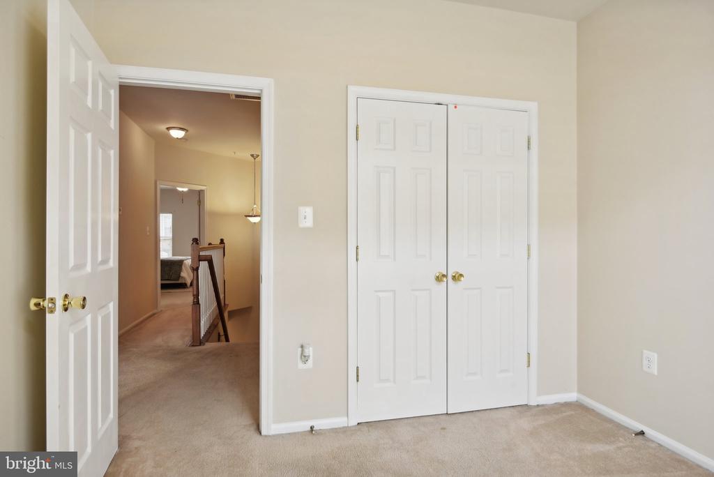 9572 WALKER WAY