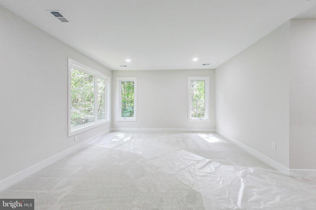 9984 BENT TREE LANE