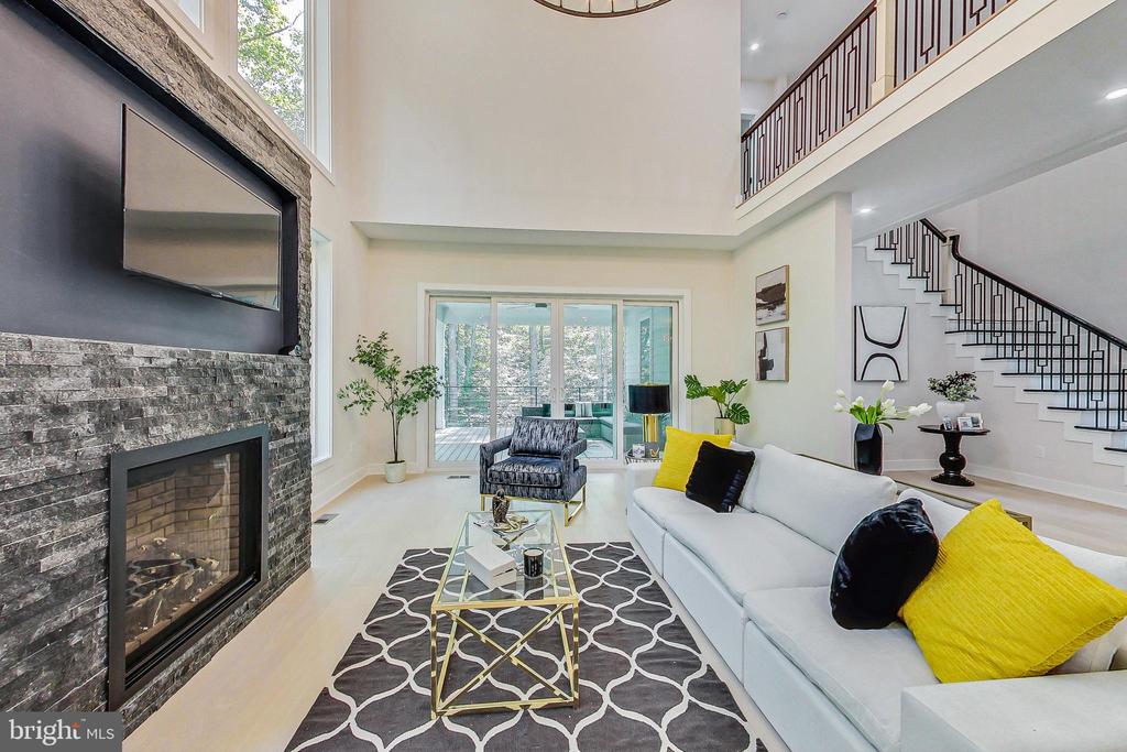 9984 BENT TREE LANE