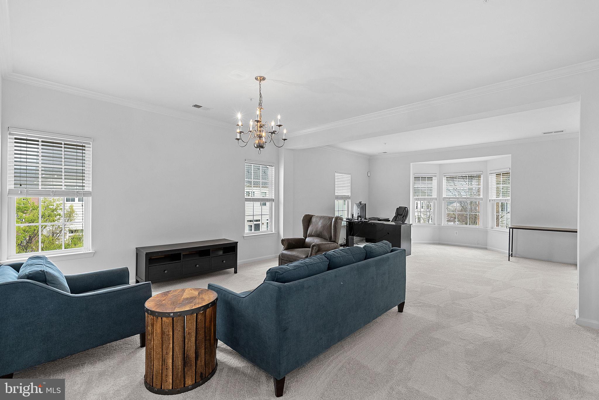 15131 LEICESTERSHIRE STREET