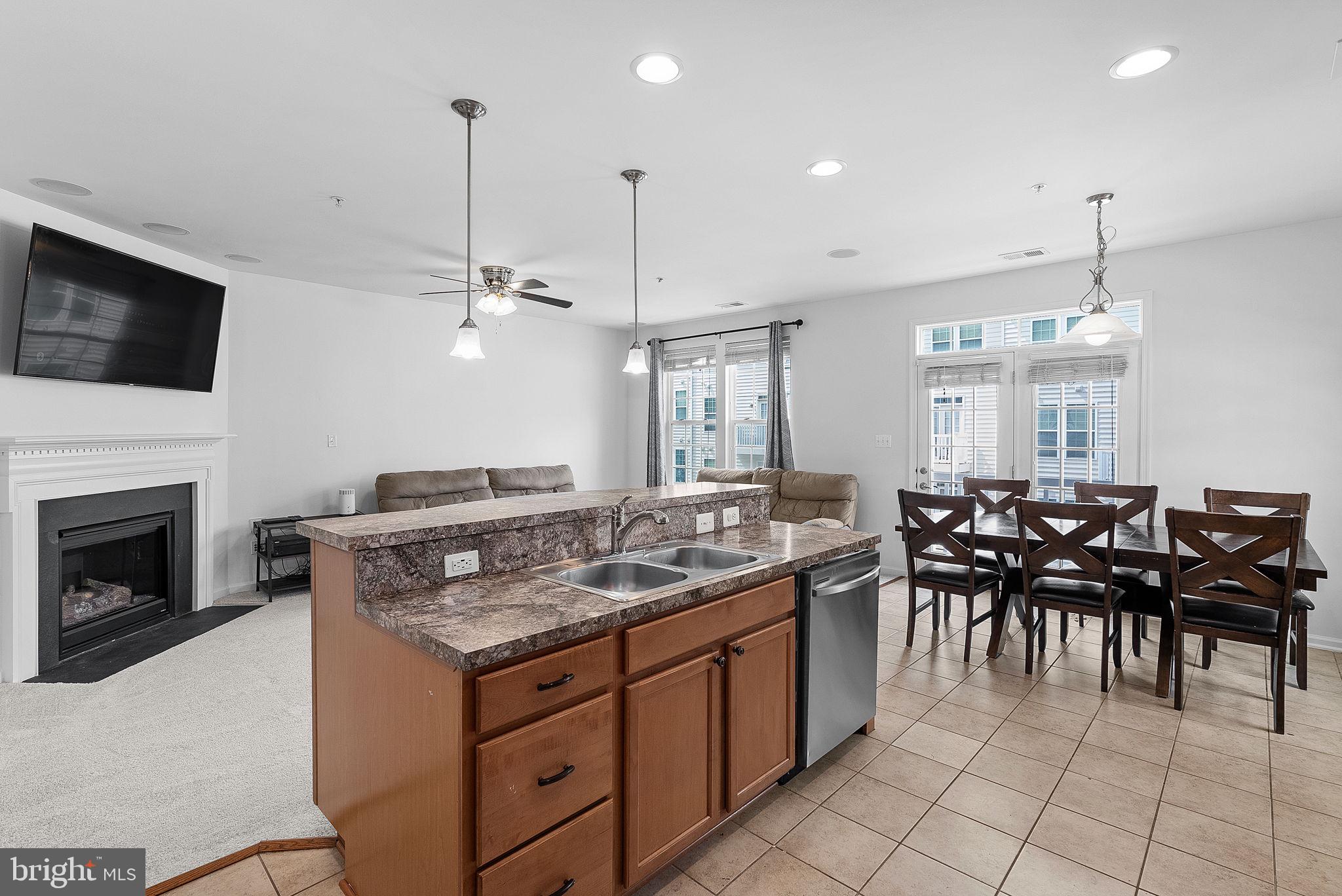 15131 LEICESTERSHIRE STREET