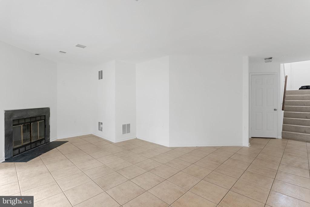 7417 BARBADOS LANE