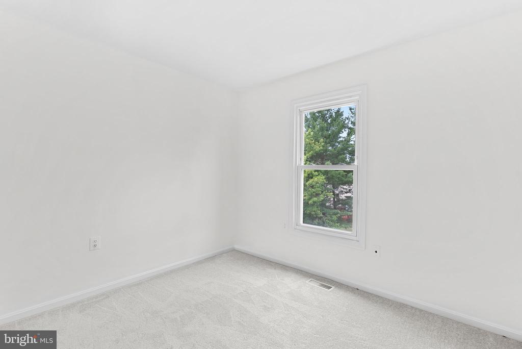 7417 BARBADOS LANE