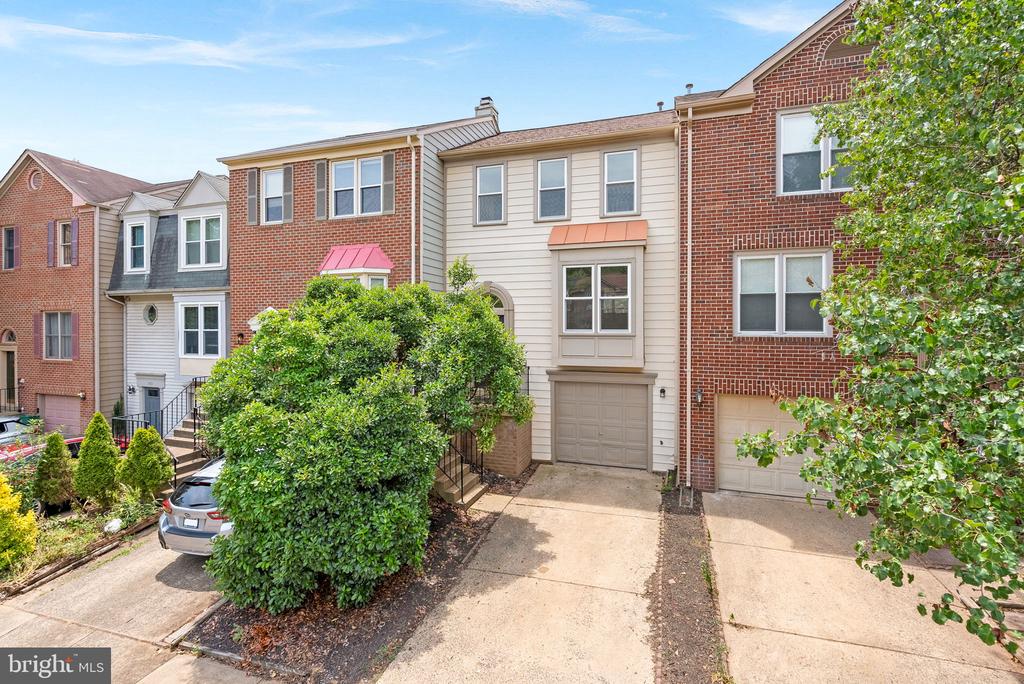 7417 BARBADOS LANE