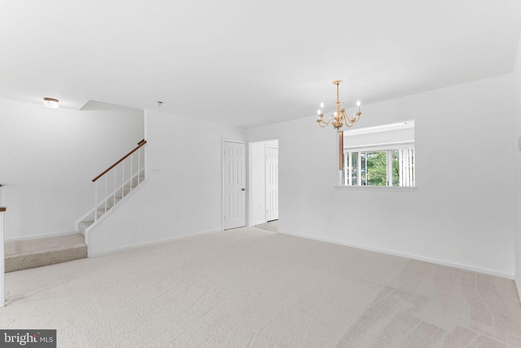 7417 BARBADOS LANE