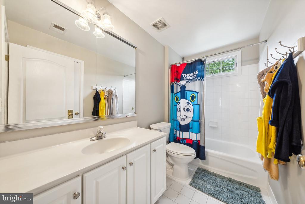 15135 JUPITER HILLS LANE