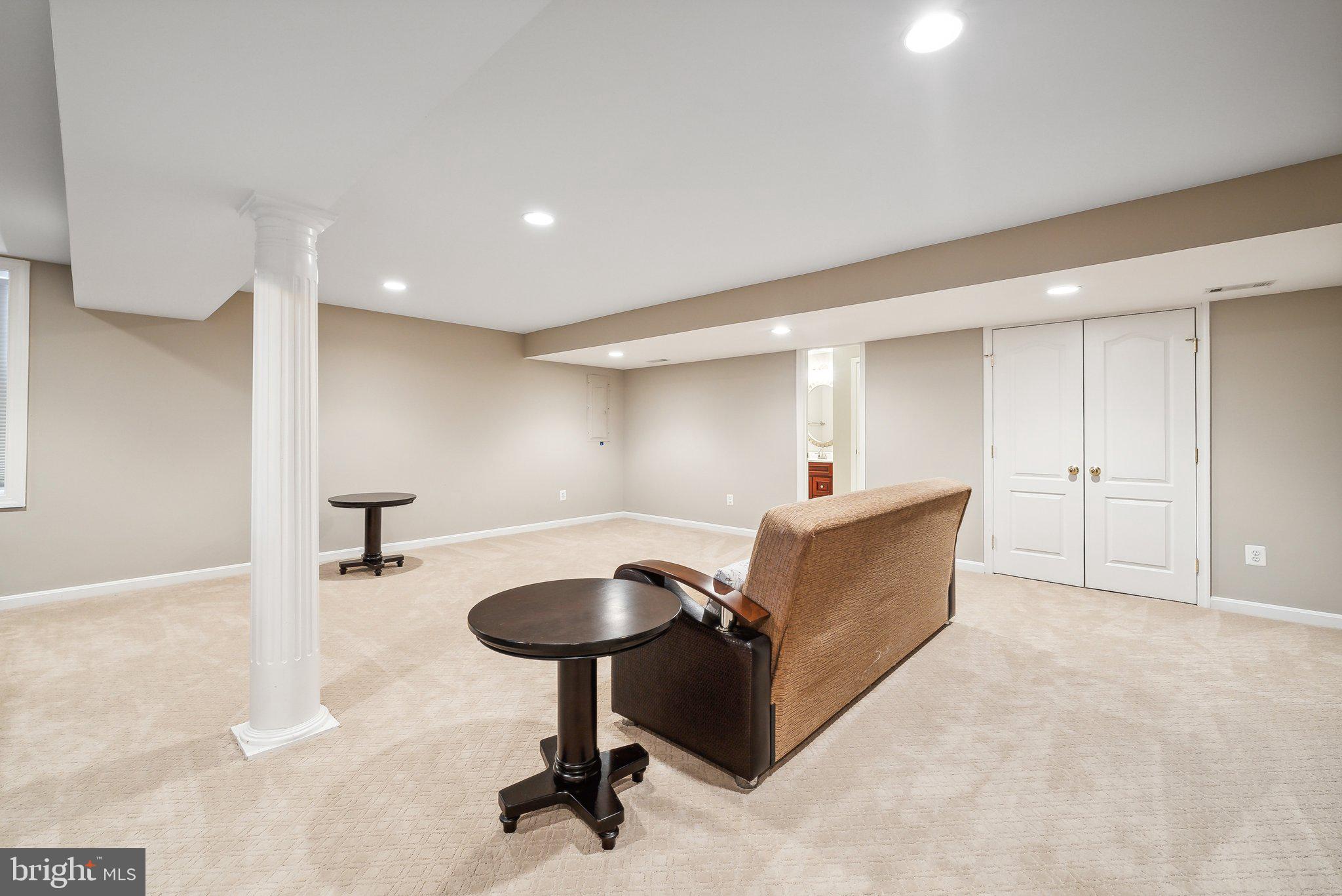 15135 JUPITER HILLS LANE