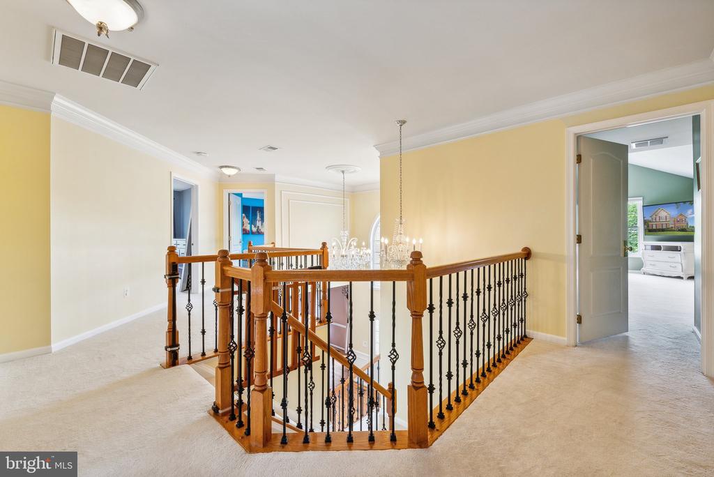15135 JUPITER HILLS LANE