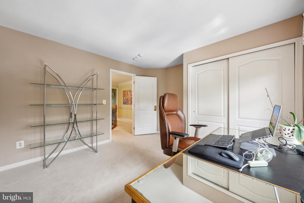 15135 JUPITER HILLS LANE