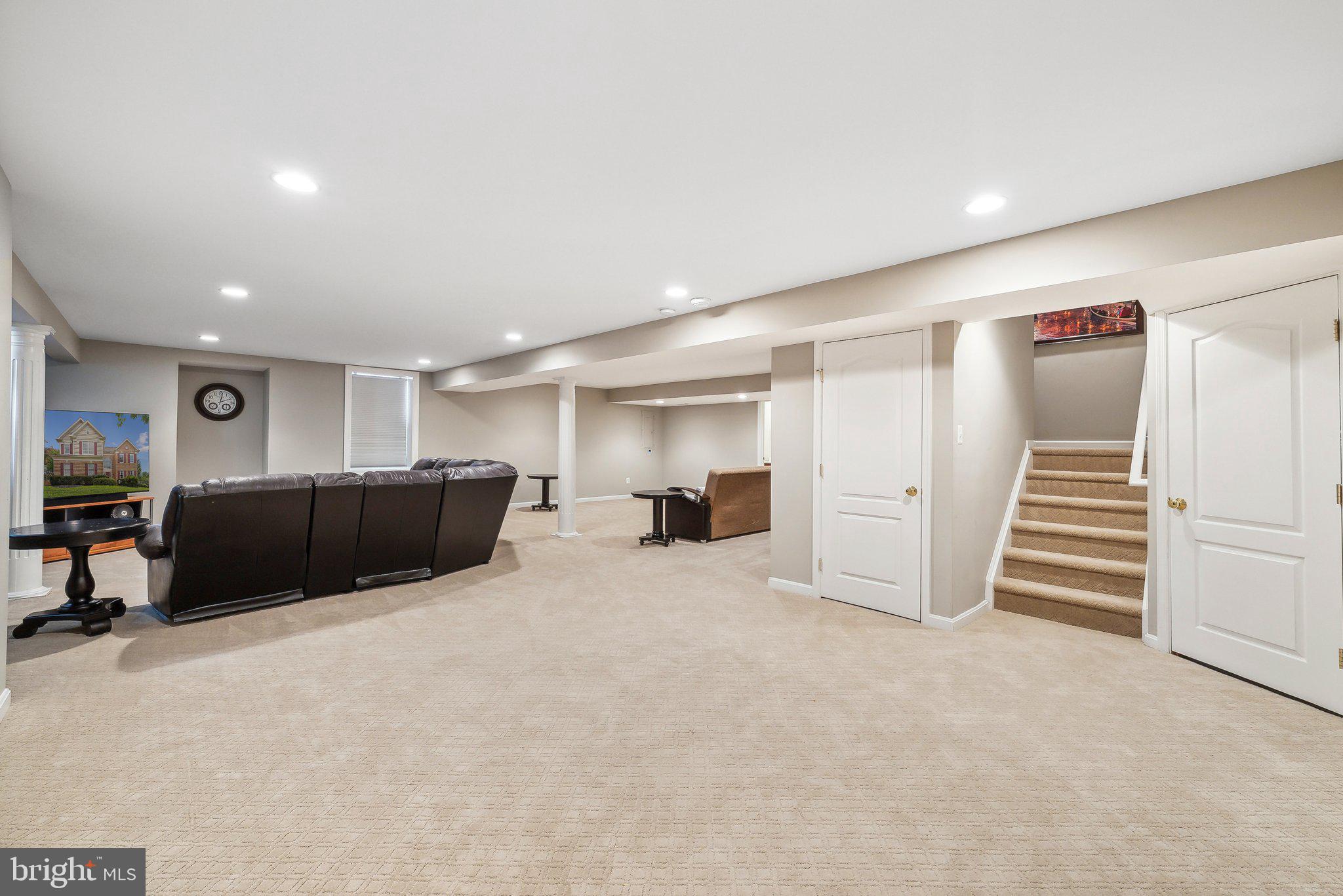 15135 JUPITER HILLS LANE