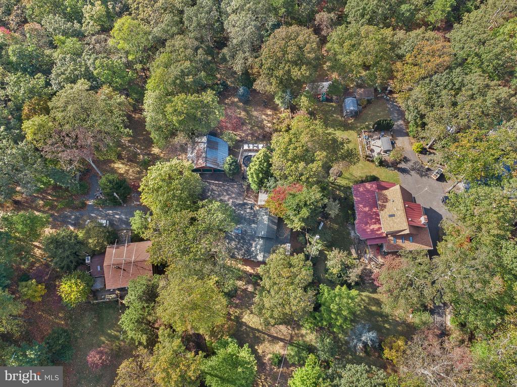 1802 SUMMIT DRIVE