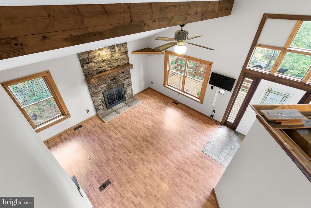 1802 SUMMIT DRIVE