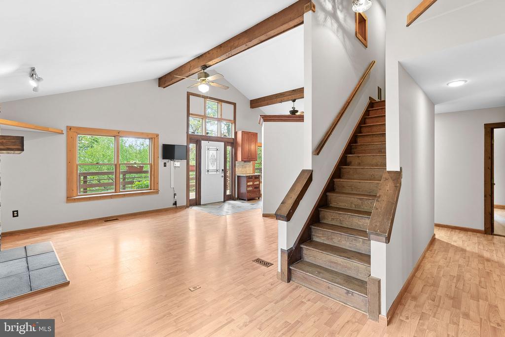 1802 SUMMIT DRIVE