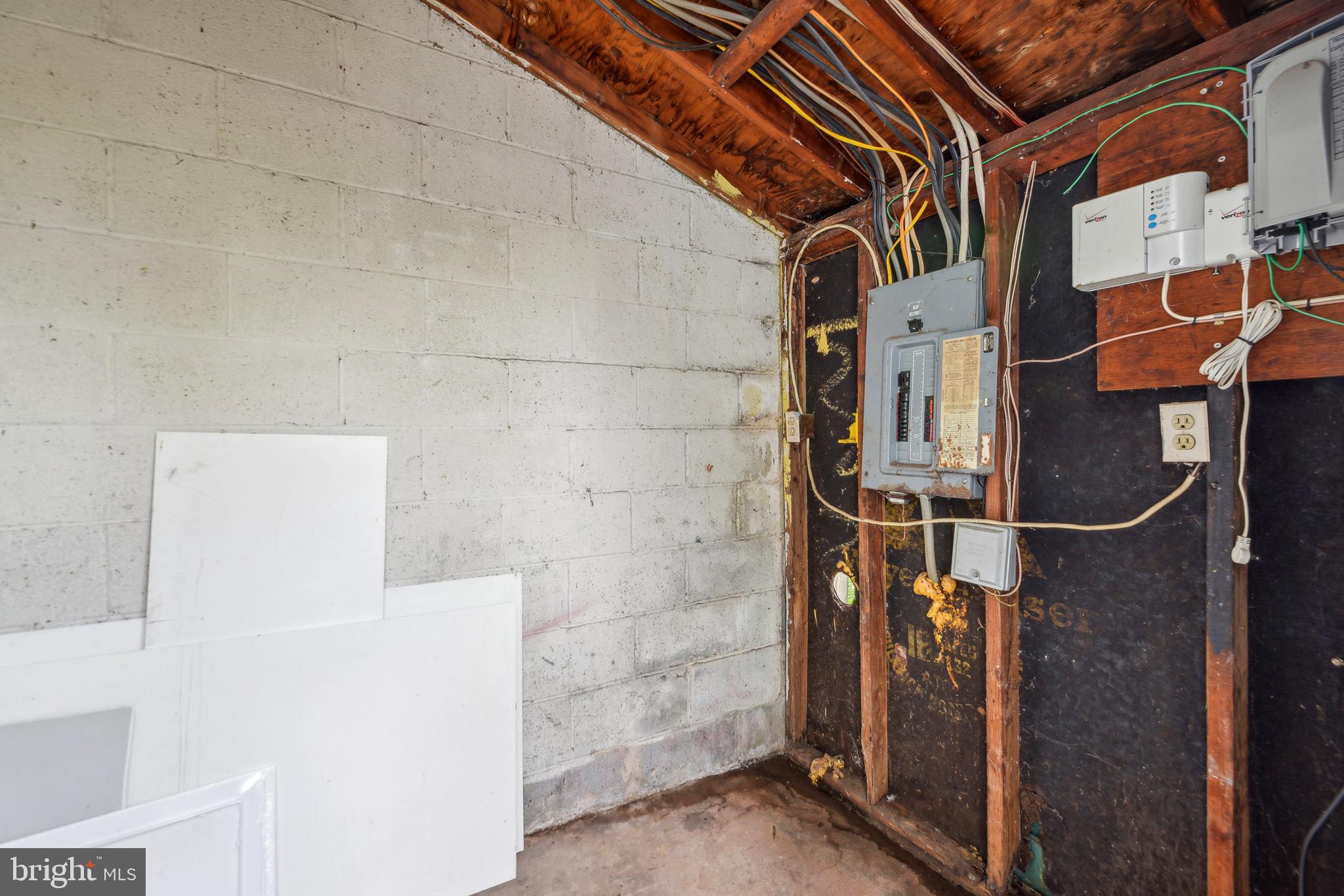 7615 GLENOLDEN PLACE