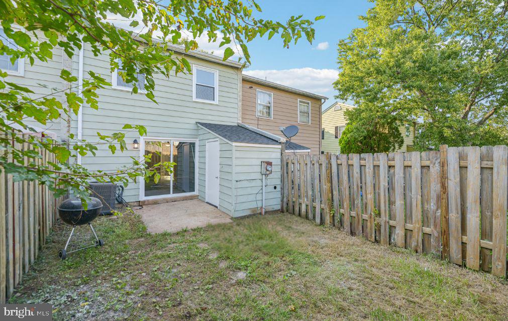 7615 GLENOLDEN PLACE