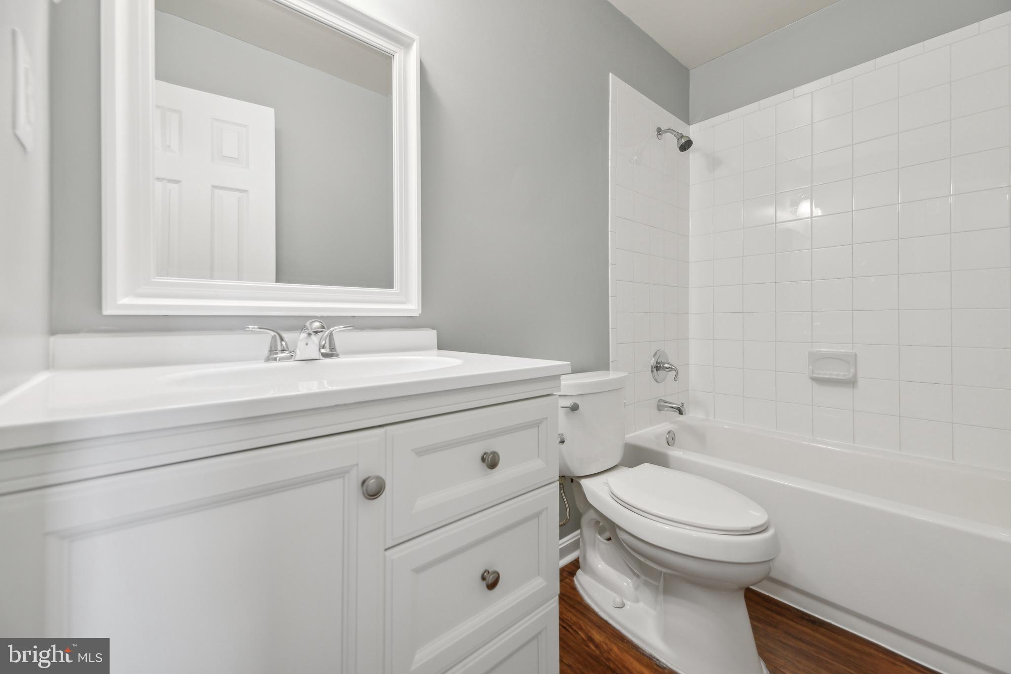 7615 GLENOLDEN PLACE